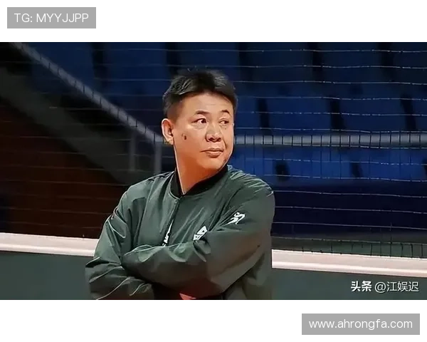中国女排全力备战东京奥运，主帅蔡斌带领队员冲击历史新高