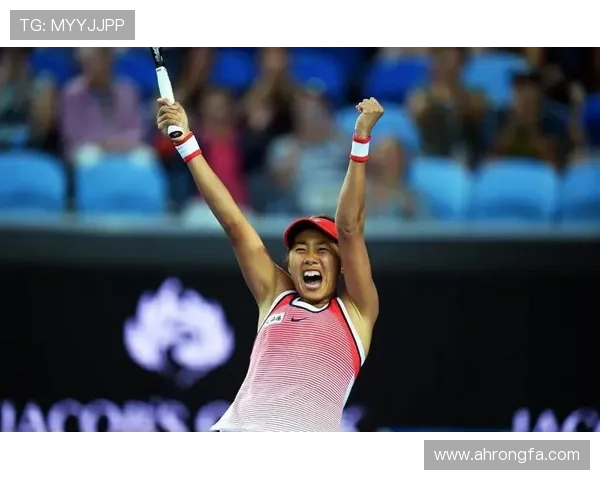 网球赛场新星崛起 张帅挑战大满贯荣耀 女单赛季迎来激烈角逐