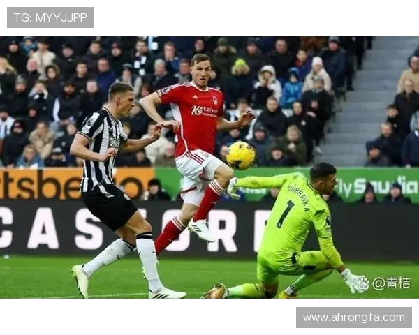 西布罗姆维奇足球俱乐部历史成就与未来发展前景分析